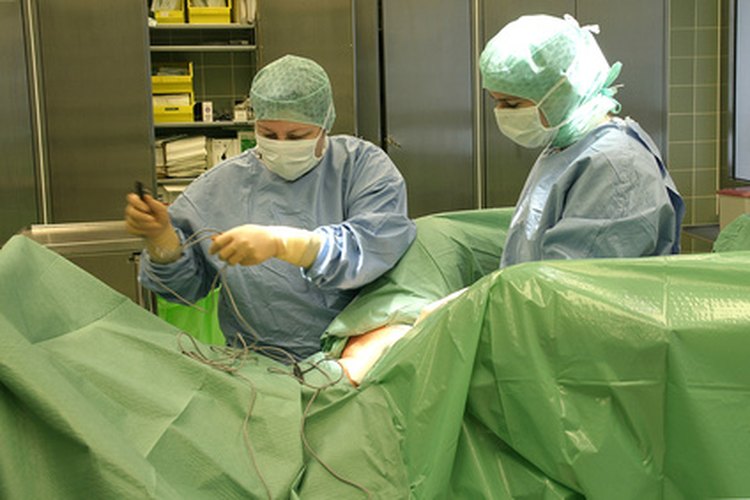 La dermatología quirúrgica es una de las especialidades en el campo.