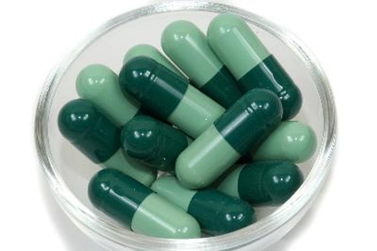 El ibuprofeno y el diclofenac son dos medicamentos que se utilizan para reducir los síntomas inflamatorios como el dolor, la hinchazón y las sensibilidad intensa.