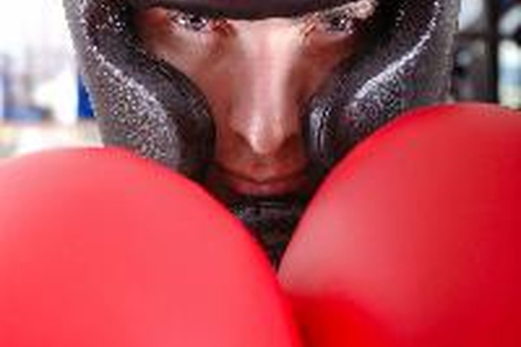 Usa equipo de protección para la cabeza y las orejas para evitar tener una oreja de coliflor.