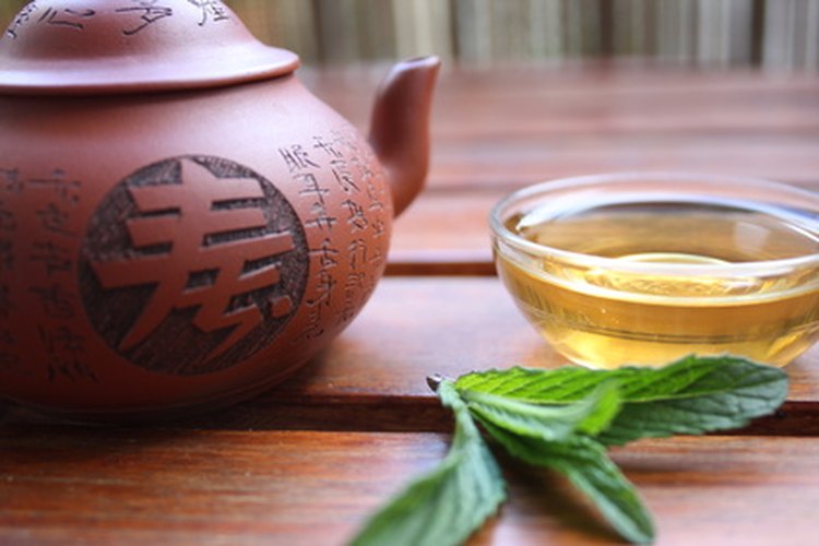 Té de hierbas para hacer tampones.