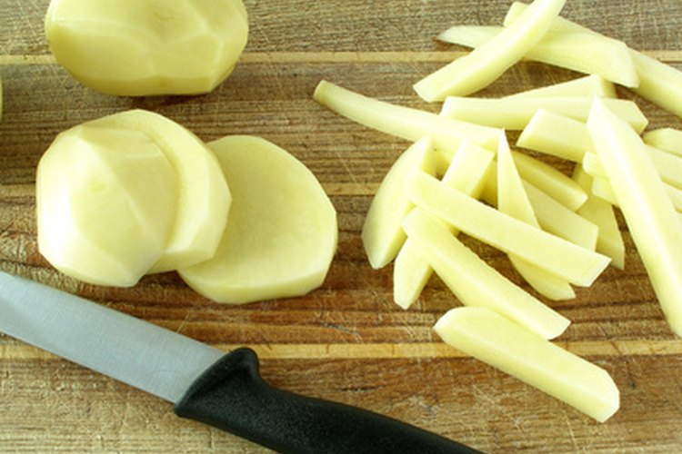 Las papas son parte de una dieta libre de gluten, pero no todas las papas fritas pueden consumirse.