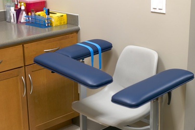 Los análisis de sangre se utilizan habitualmente para evaluar la función tiroidea.