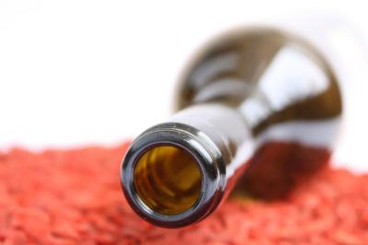 Si estás pensando en dejar de beber y tienes una dependencia al alcohol, busca un asesoramiento médico para controlar los posibles síntomas de desintoxicación
