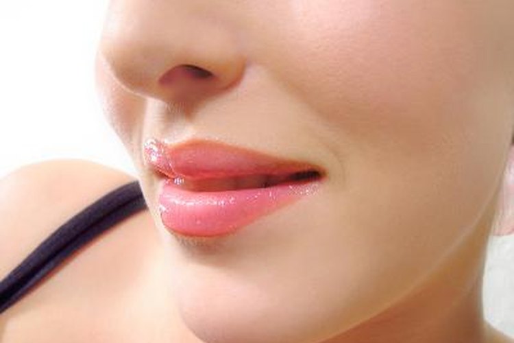 Entumecimiento labial.