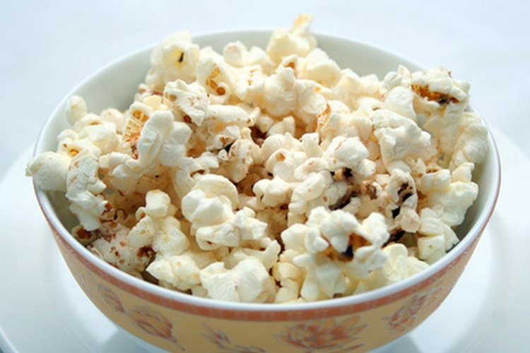 What Is the Healthiest Way to Cook Popcorn? LEAFtv