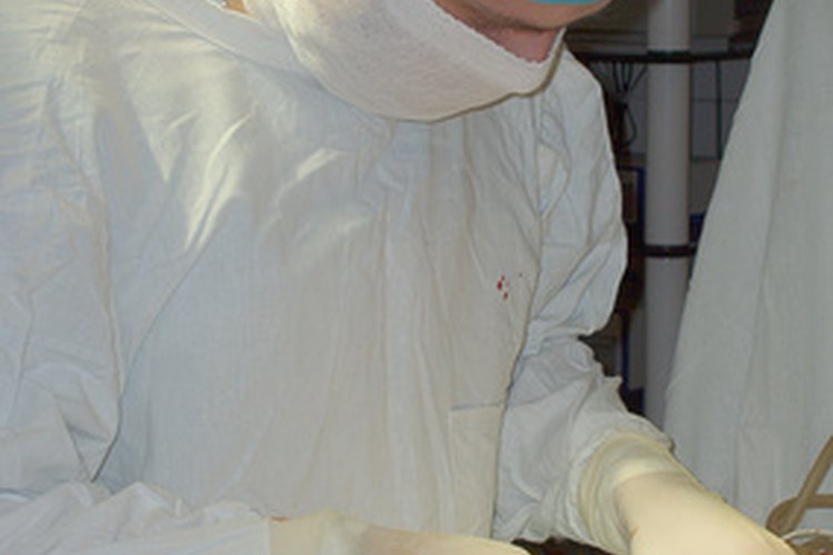 Los tratamientos con antibióticos para las heridas se usan después de las cirugías para evitar infecciones.