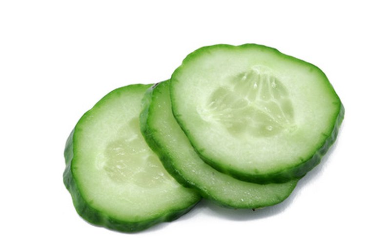 El jugo hecho de pepinos puede brindarte numerosos beneficios para la salud.