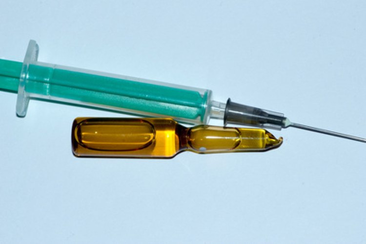 Las drogas inyectadas, como la cocaína y la metanfetamina se prueban generalmente en un análisis de orina.