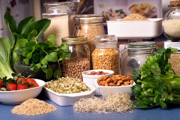 Los granos enteros y vegetales son fuentes saludables de carbohidratos.