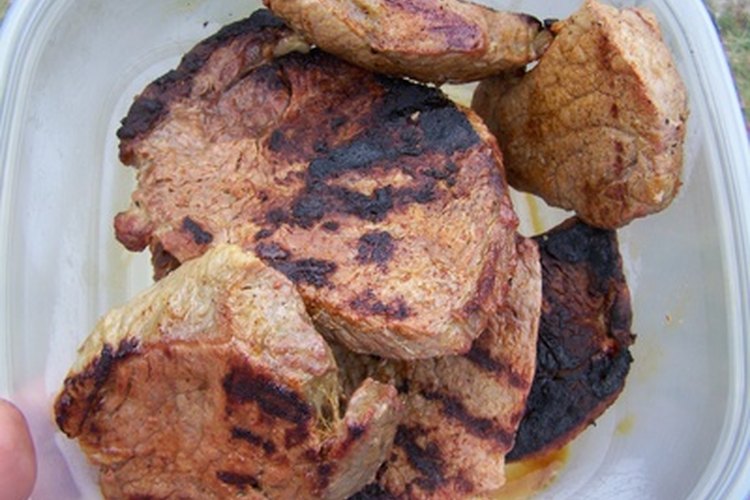 La digestión de las proteínas que ingerimos con la comida necesita de las enzimas tripsina y quimotripsina.