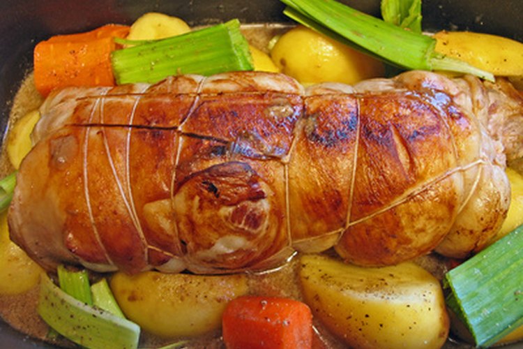 Puedes preparar un corte barato con sopa instantánea de cebolla para humedecerlo y hacerlo más tierno.