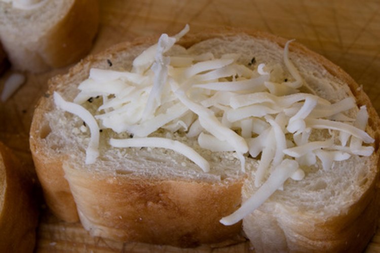 El queso mozzarella contiene muchos nutrientes que contribuyen a la buena salud.