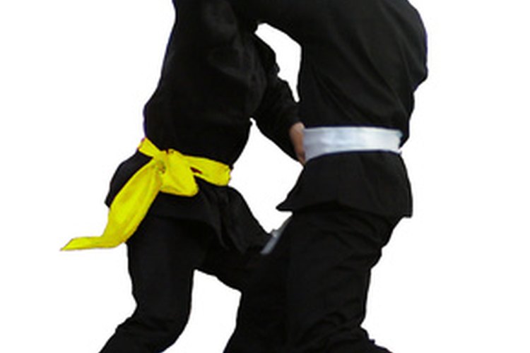 Las clases de artes marciales son un lugar en donde las mujeres pueden desarrollar las habilidades mentales y físicas para defenderse de los ataques.