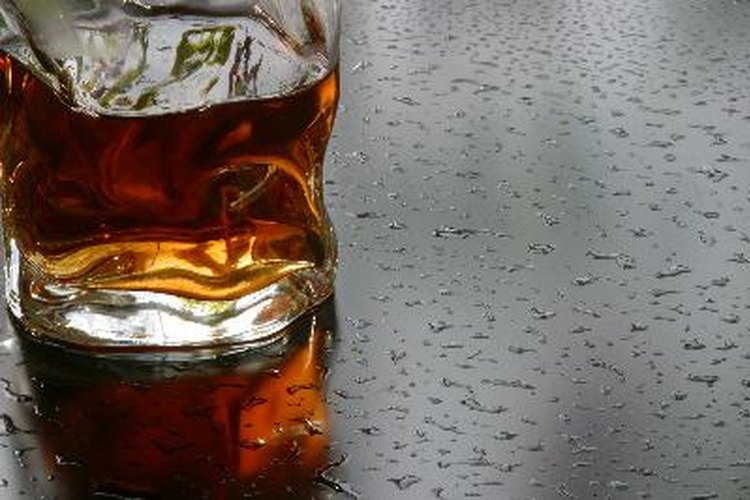 El alcohol afecta tus habilidades motoras y nubla tu juicio.
