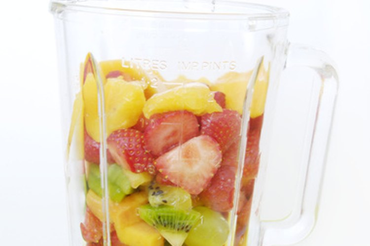 Mezcla frutas para un convite después de la cirugía.
