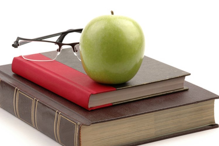 La comida saludable ayuda a aumentar la capacidad del cerebro cuando estudias para los exámenes.