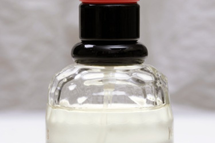 Los productos para después de afeitarse calman la piel después del afeitado.