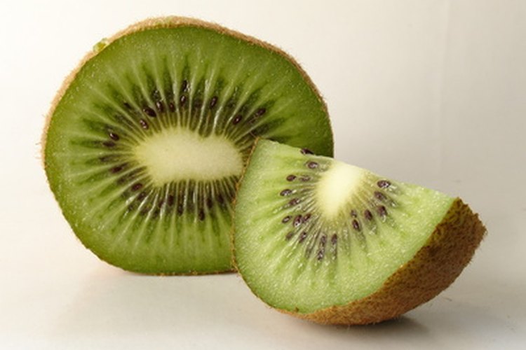 Las alergias al kiwi pueden provocar síntomas médicos serios.