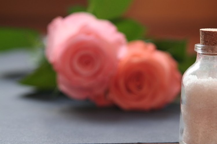 Las sales de baño de rosas calman y relajan.