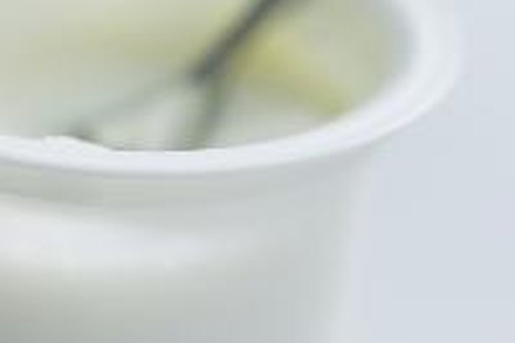El yogur griego está disponible en muchos sabores.