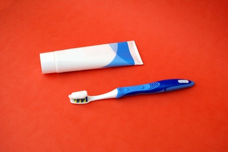 La pasta de dientes correcta puede ayudar a los niños a evitar las aftas.