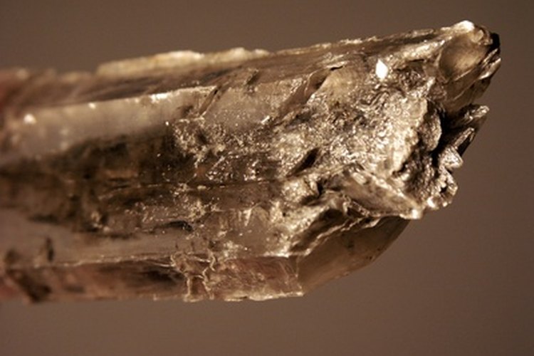 El bórax es un mineral que se extrae de la tierra.