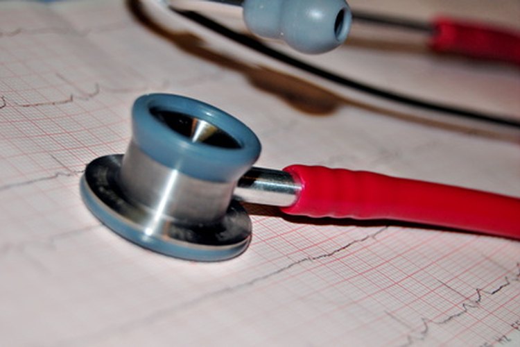 Los médico pueden identifiar un agrandamiento de la aurícula izquierda utilizando un electrocardiograma.