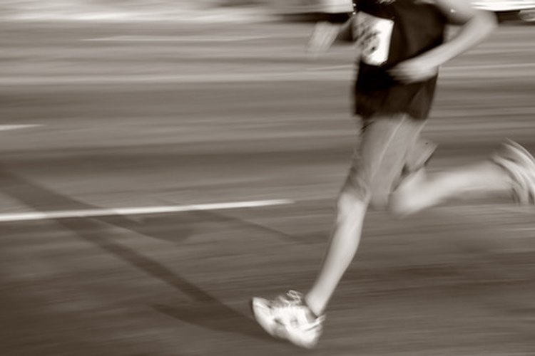 Los bíceps femorales ayudan a evitar lesiones al correr.