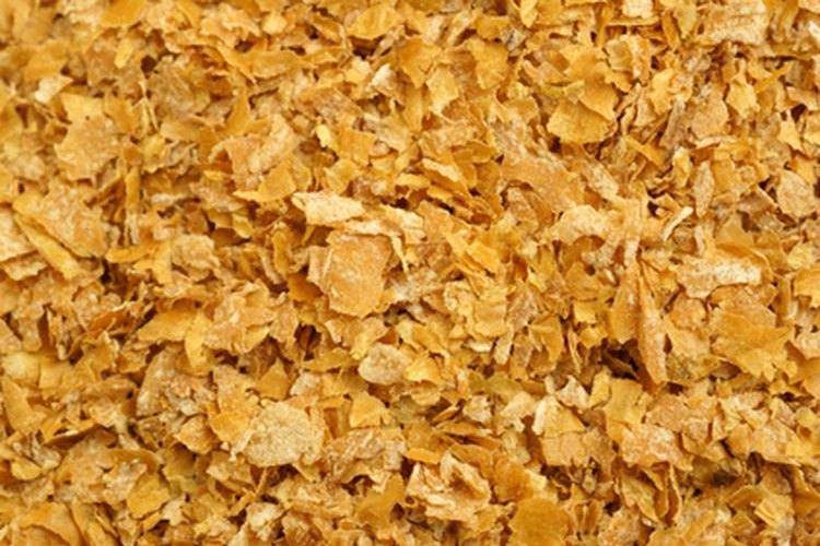 El salvado de avena se encuentra comúnmente en los cereales.