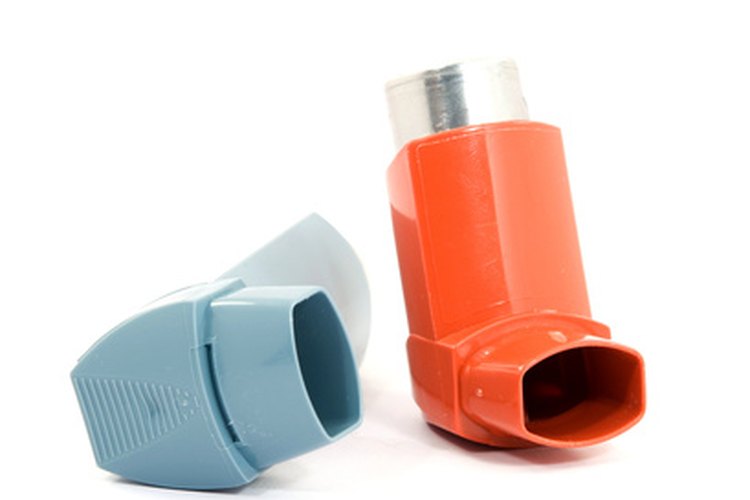 Los trastornos pulmonares que causan presión en el pecho y tos suelen ser administrados con inhaladores.