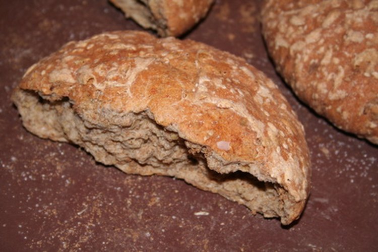 La glucosa puede ser liberada por el consumo de carbohidratos.