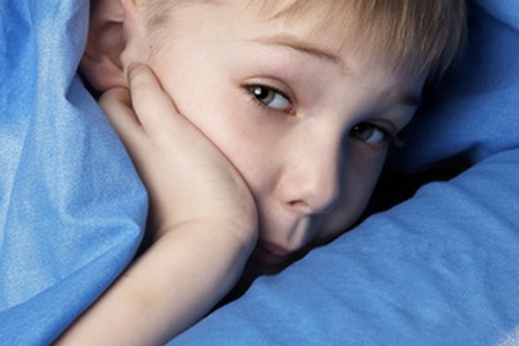 Los vómitos pueden dejar exhaustos a los niños.