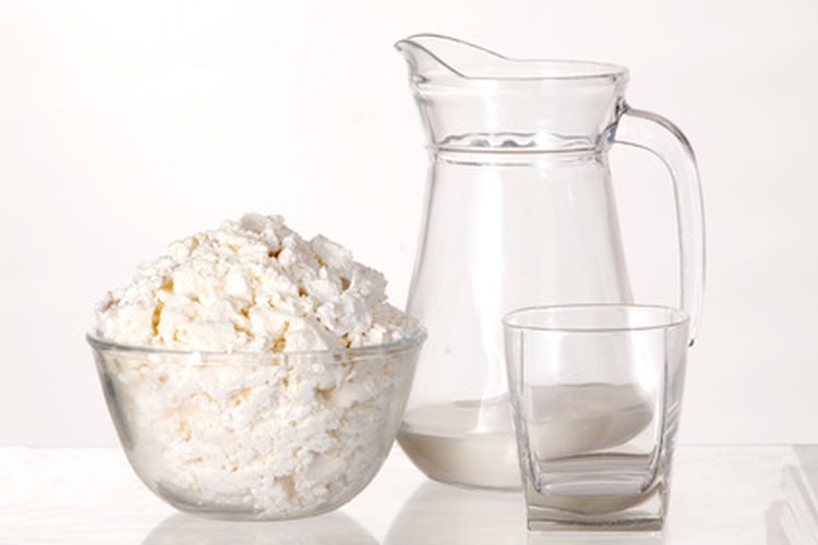 La leche y el queso son buenas fuentes de vitamina B6.