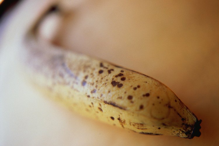 Los plátanos demasiado maduros son menos ácidos que otras frutas, lo que hace que sean más fáciles de digerir sin molestias.