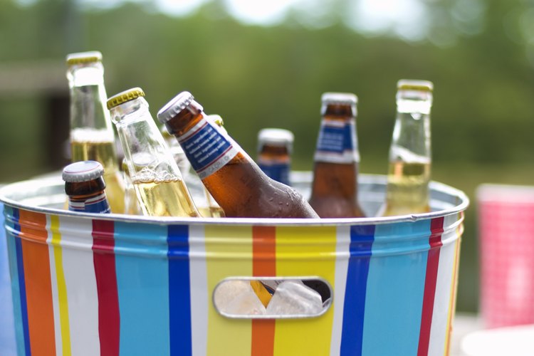 Balde con cervezas.