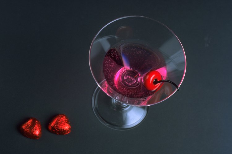 En beneficio de tu corazón, bebe alcohol con moderación.