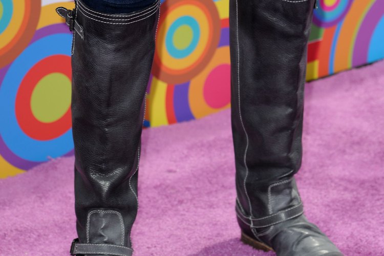 Las botas lindas y cómodas de la actriz Ava Sambora.