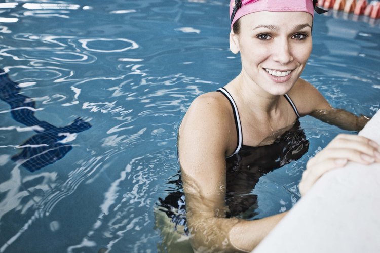 Investiga si es necesario cumplir ciertos requisitos para poder inscribirte en clases de natación.