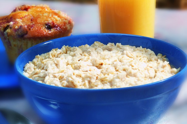 En algunos casos, puedes encontrar que la sémola de maíz es preferible que la avena.
