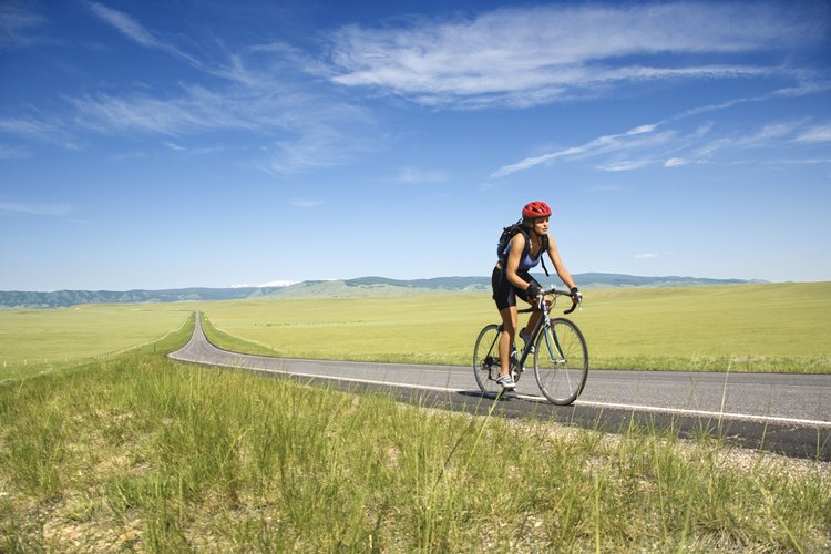 Largos tramos de caminos sin los molestos semáforos son lo mejor que le puede pasar a un ciclista.