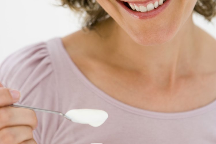 El yogur tiende a tener una gama más amplia de carbohidratos debido a los muchos tipos diferentes.