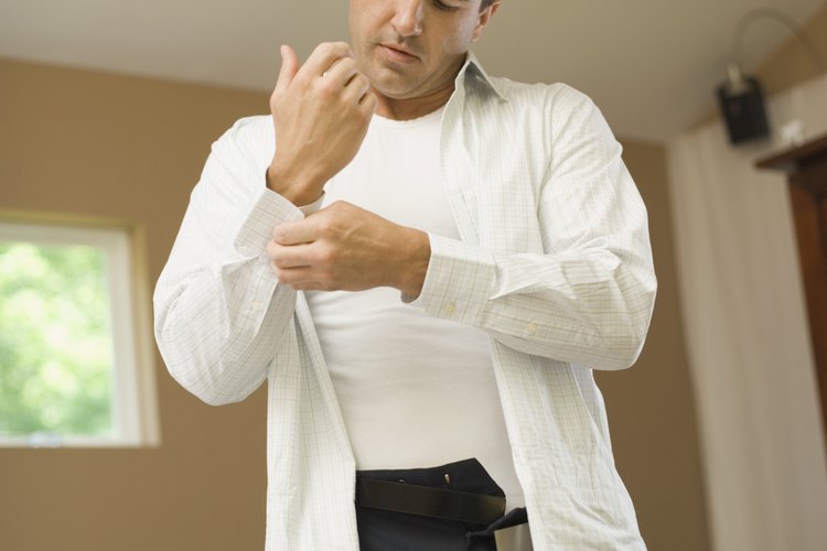 Cuando sacas la camisa de la valija debería verse igual de bien que cuando la colocaste allí.