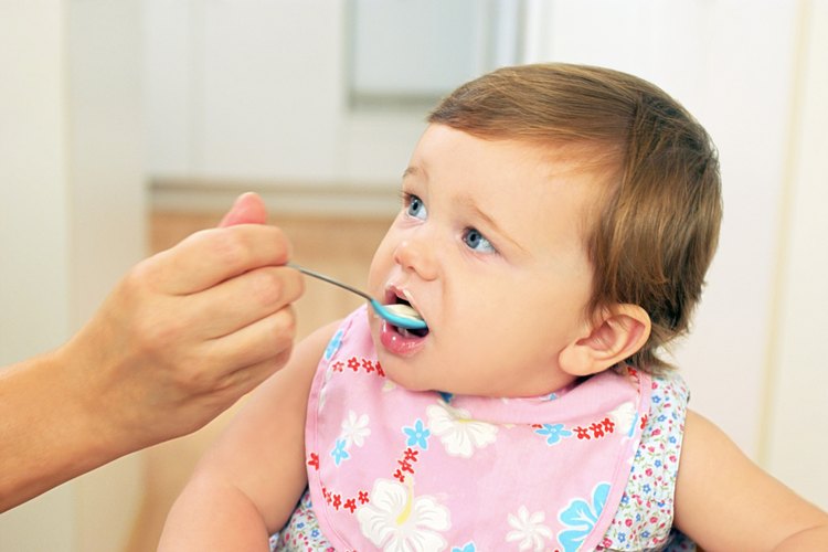 Los bebés malhumorados podrían estar sobrealimentados.