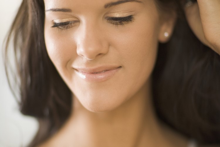 Consiente a tu cabello con ingredientes que puedes encontrar en la cocina.