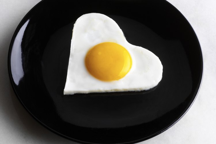 Puedes incluir huevos en tu desayuno rico en proteínas.