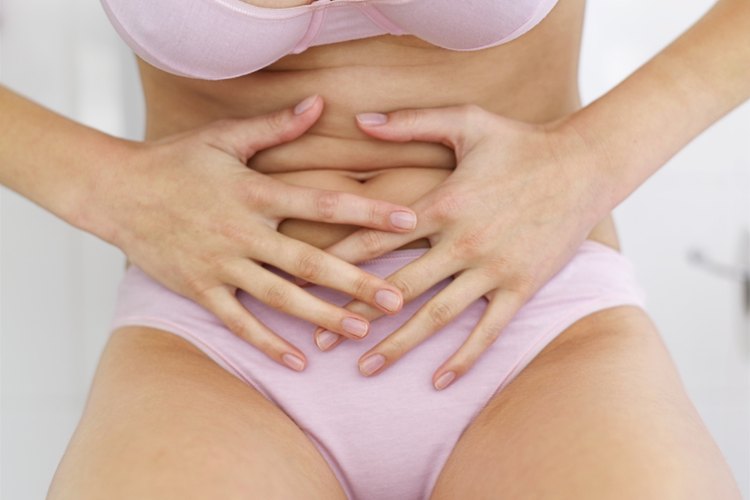 Las pacientes que han notado una ausencia de la menstruación y experimentan dolores de estómago pueden estar embarazadas o sufrir de un desorden médico.