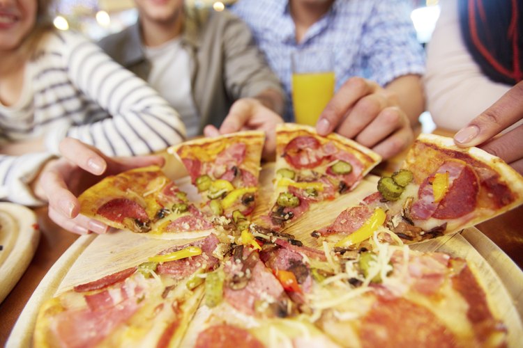 La pizza es una comida popular, pero es un problema para algunos.