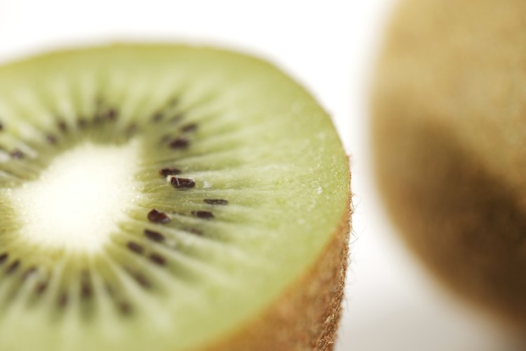 Sección transversal de un kiwi.