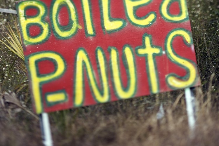 Una porción de una onza de cacahuete con cáscara contiene 90 calorías.