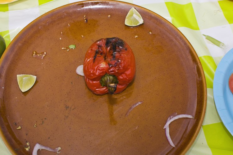El pimiento rojo asado es un agregado fácil para ensaladas, sopas y platos principales.